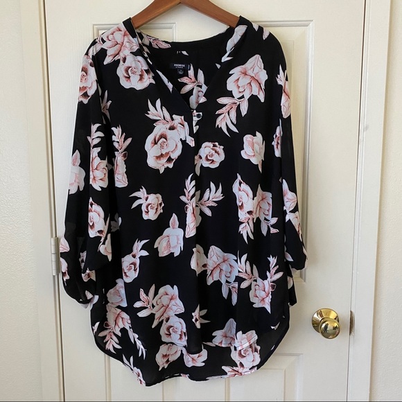 Premise Tops - Premise Studio Black Floral 1/4 Button Blouse Top